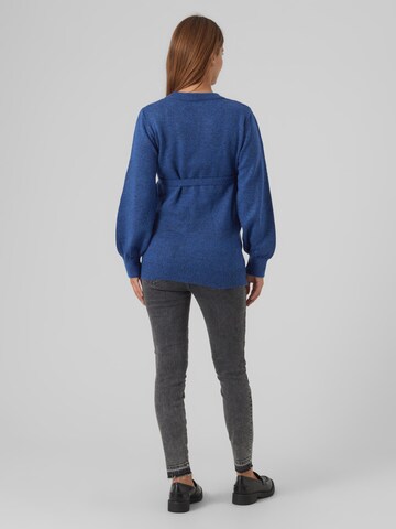 MAMALICIOUS Пуловер 'New Anne' в синьо