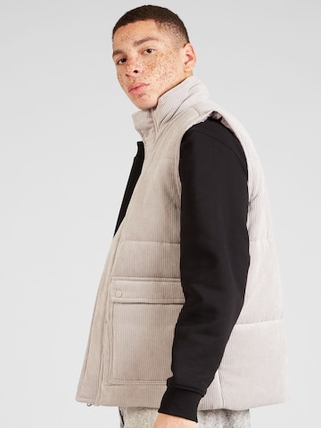 Gilet 'CASH' di Only & Sons in bianco