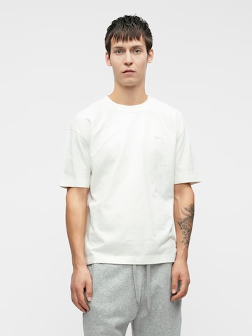 HOLLISTER Shirt in White: front