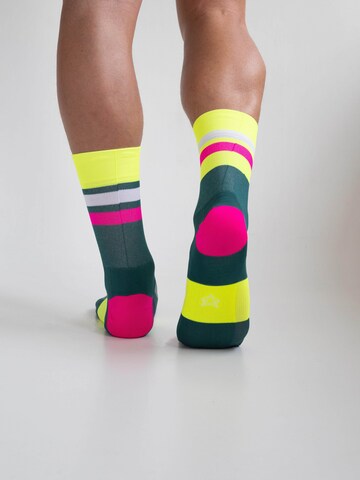INCYLENCE Athletic Socks 'TRACKS' in Yellow