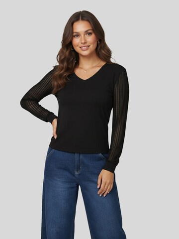 LapaPlus Blouse in Black: front