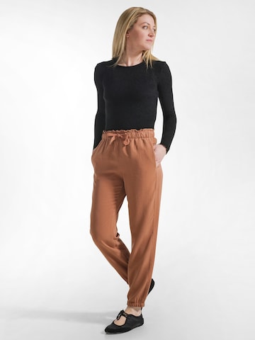 DEHA Tapered Sports trousers in Brown