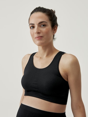 Born Living Yoga Top 'Mere' in Schwarz: predná strana