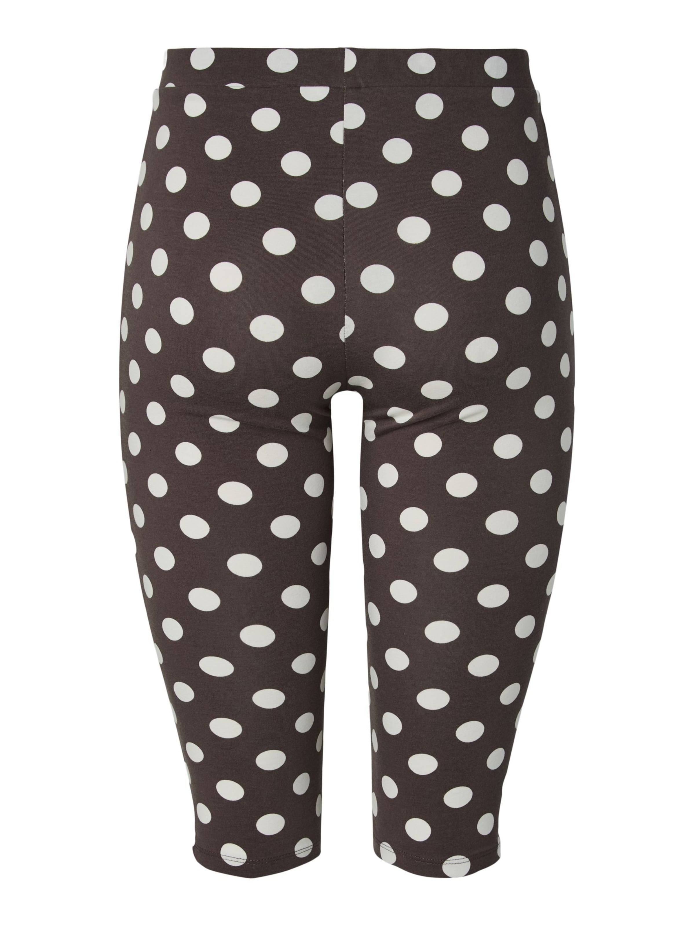 PIECES Slimfit Shorts 'PCAlli' in Braun