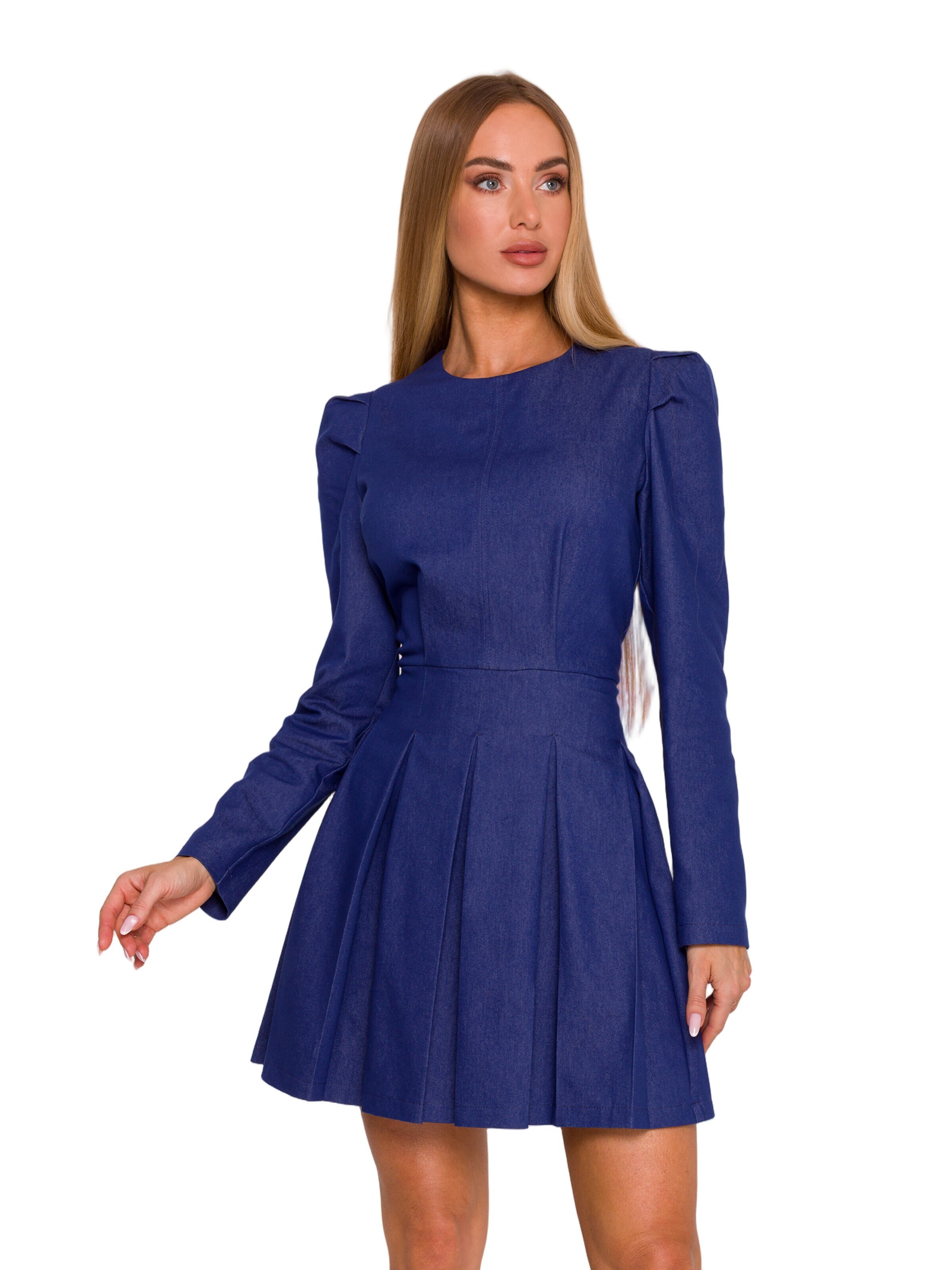 Rochie de la made of emotion pe albastru