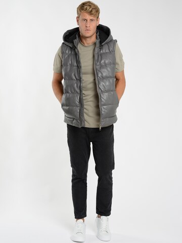 Maze Vest in Grey