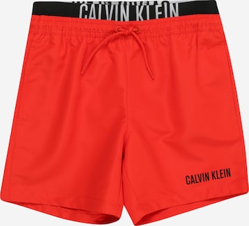 Calvin Klein Swimwear - Regular Calções de banho 'Intense Power' em vermelho: frente