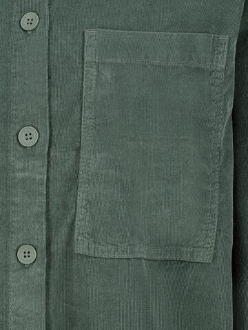 Sublevel Between-Season Jacket in Green
