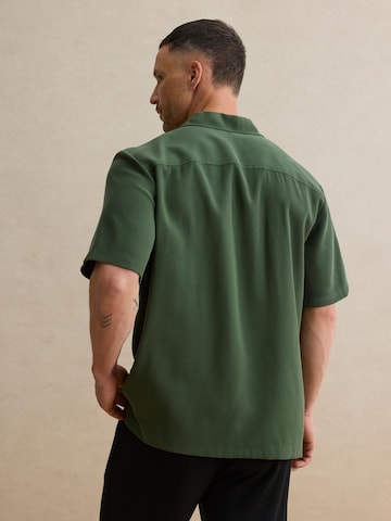 Fit confort Chemise 'Hanno' DAN FOX APPAREL en vert