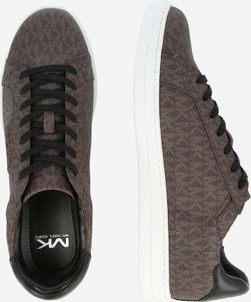 Michael Kors Sneakers laag 'KEATING' in Bruin