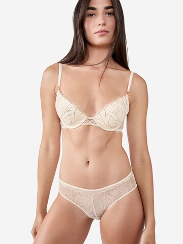ETAM Slip in Beige