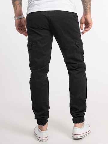 Rock Creek Tapered Cargo Pants in Black