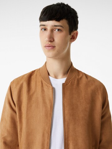 Veste mi-saison Bershka en marron