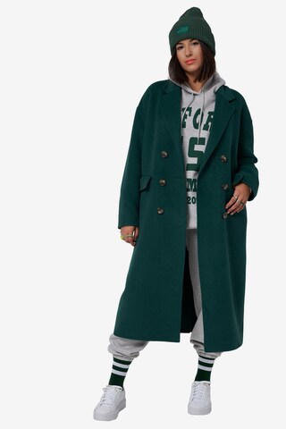 Studio Untold Between-Seasons Coat in Green: front