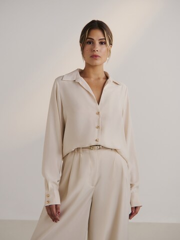 Chemisier 'Hanni' Guido Maria Kretschmer Women en beige : devant