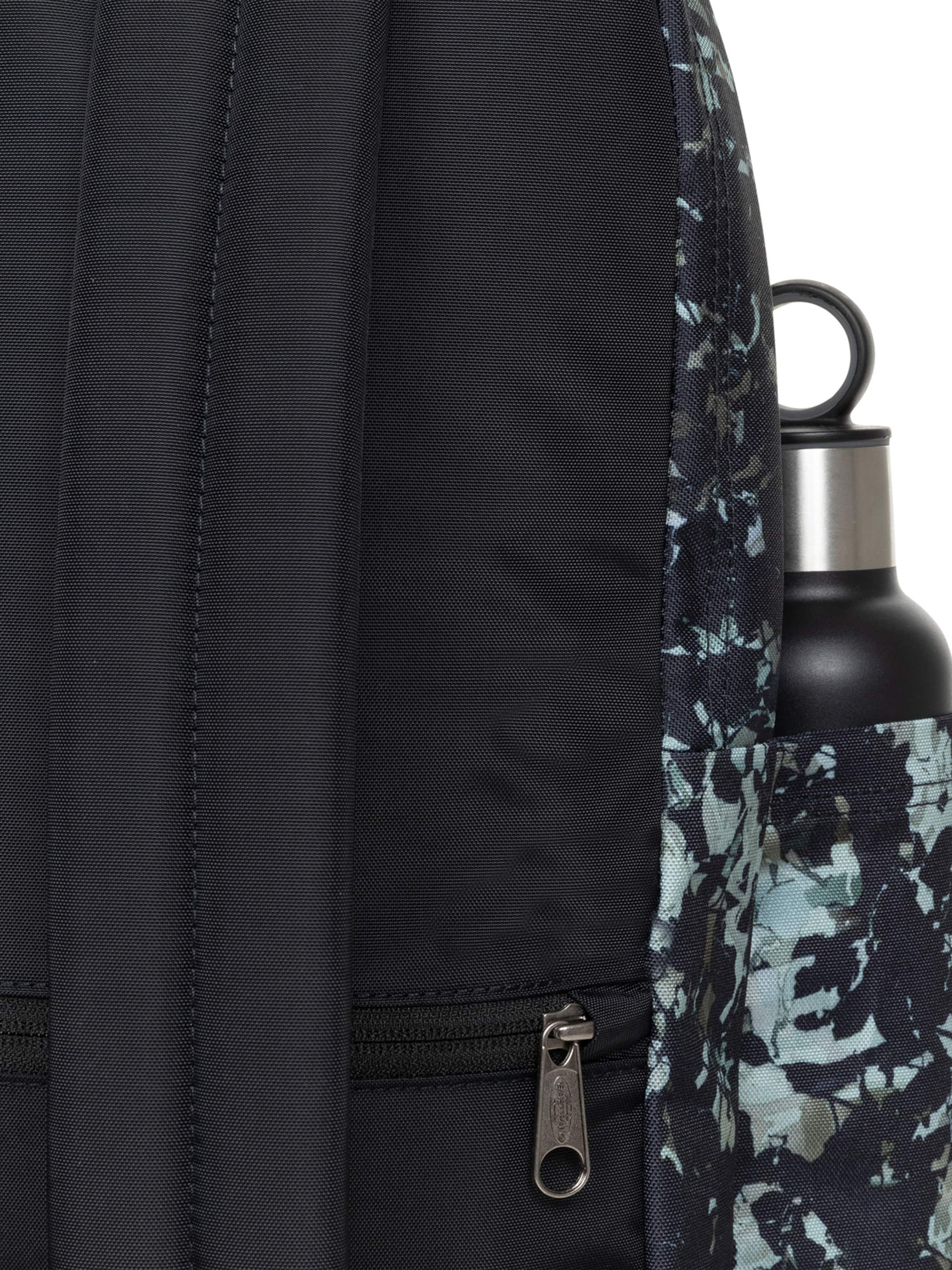 EASTPAK Nahrbtnik 'Day Office' | črna barva