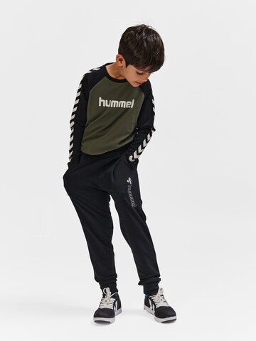 Hummel Regular Workout Pants in Black