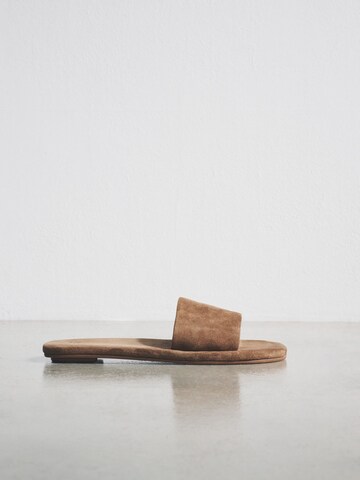 The Set Mule in Beige