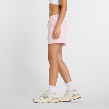 Regular Pantalon 'Essentials' new balance en rose