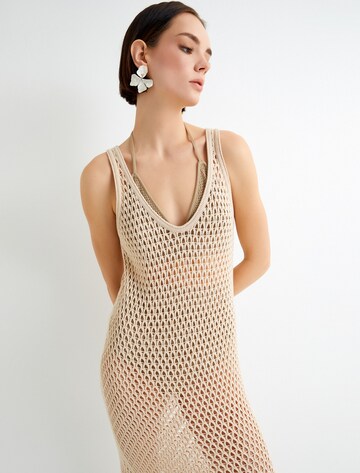 Koton Strandjurk in Beige