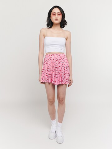 UNFOLLOWED x ABOUT YOU Regular Shorts 'SUMMER' in Pink