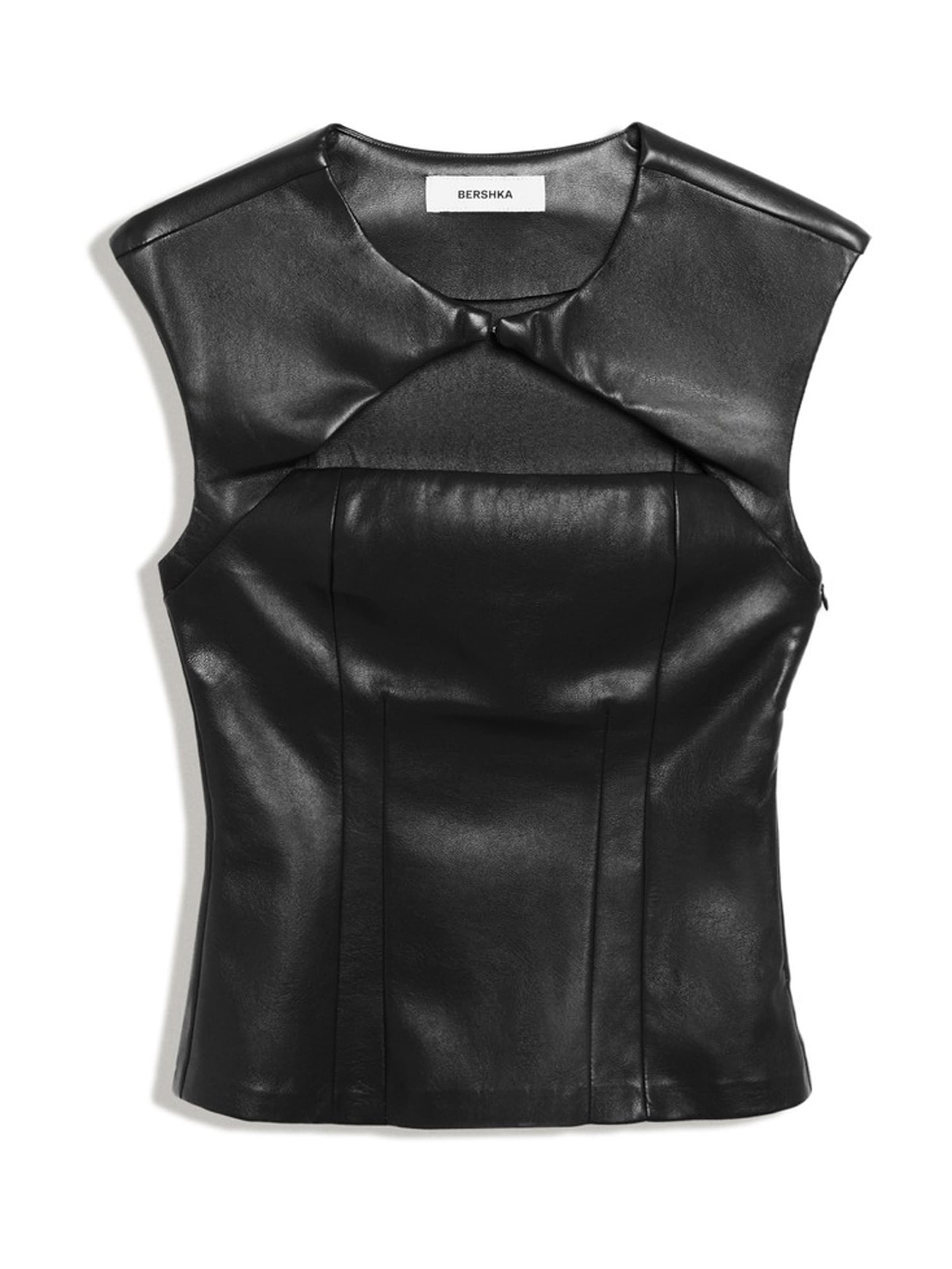 Bershka Top in Schwarz: Vorderseite
