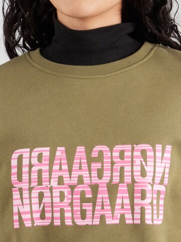 Sweat-shirt 'Tilvina' MADS NORGAARD COPENHAGEN en vert