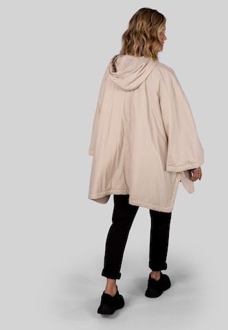 Fuchs Schmitt Cape in Pink