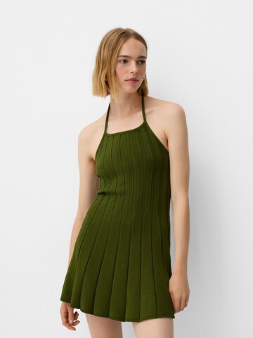 Abito in maglia di Bershka in verde: frontale