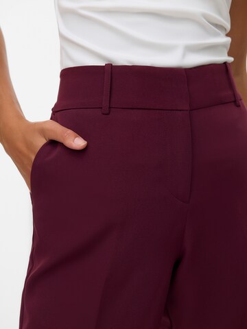 VERO MODA Tapered Hose 'VMGLORIA' in Rot