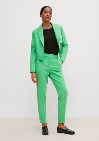Coupe slim Pantalon à plis COMMA en vert : devant