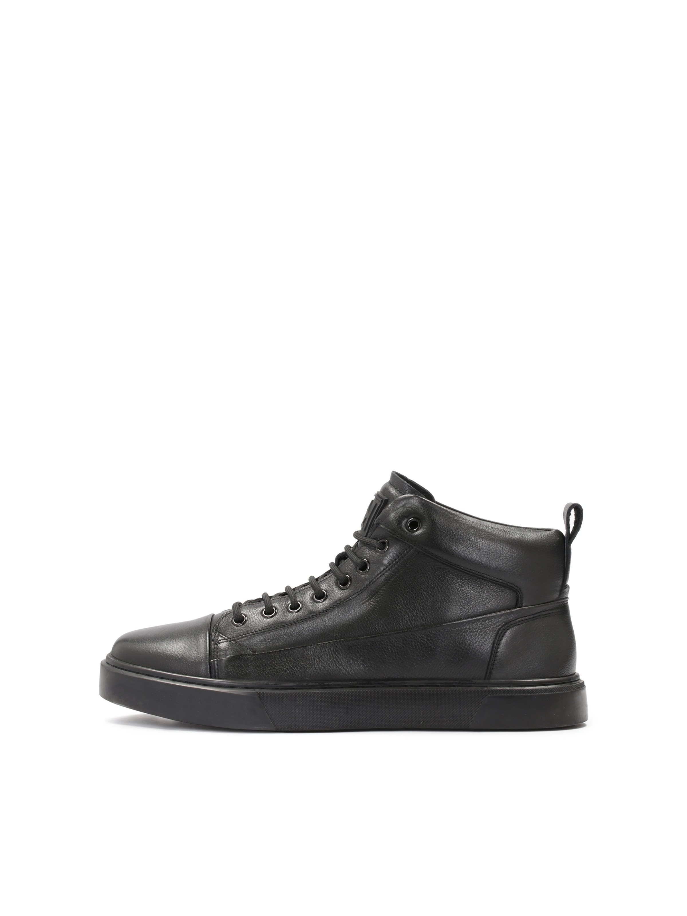 Sneaker bassa di Kazar in nero: frontale