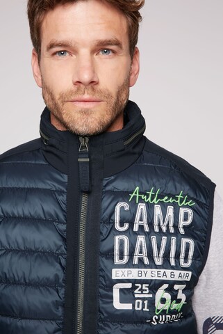 CAMP DAVID Weste in Blau