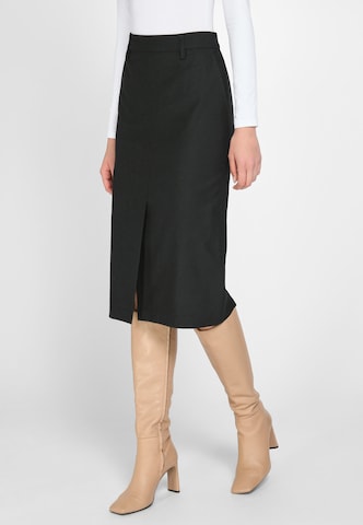 Fadenmeister Berlin Skirt in Black: front