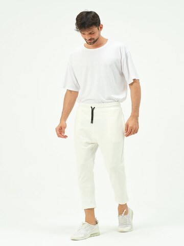 Effilé Pantalon C&City en blanc