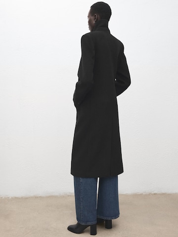 MANGO Mantel 'EYE' in Schwarz