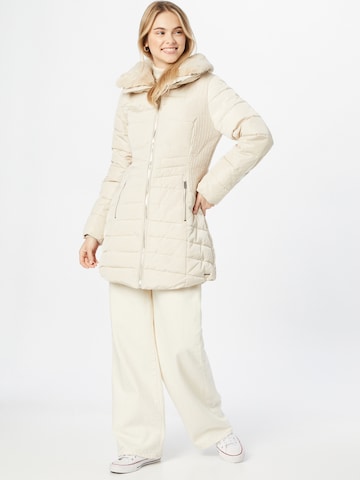 RINO & PELLE Winter Coat in Beige: front
