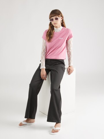 LEVI'S ® Shirt 'Graphic Authentic Tshirt' in Roze