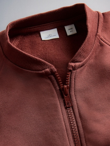 The Set Set in Beige