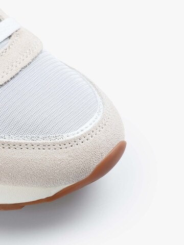 Scalpers Sneakers ' ' in White