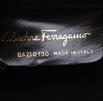 Salvatore Ferragamo Schultertasche / Umhängetasche One Size in Silber