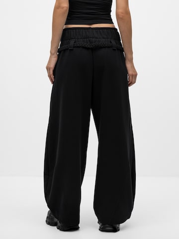 mandragora Wide Leg Bukser 'Sento' i sort