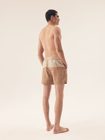 Henderson Zwemshorts 'Bequeme Badeshorts aus leichtem Polyester für Strand und Pool Rune' in Beige