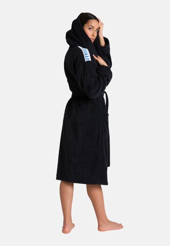 Accappatoio corto 'CORE SOFT ROBE' di ARENA in nero