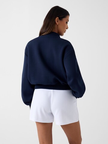 GUESS Sweatshirt in Blau