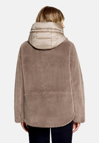 Amber & June Jacke in Braun