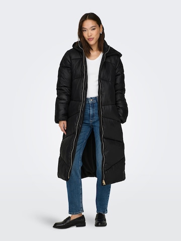 Manteau mi-saison 'Hella' ONLY en noir