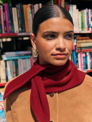 Friends Like These Sál - piros: elől