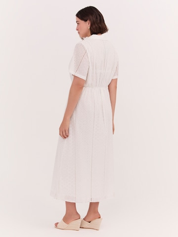 Abito di Fiorella Rubino in bianco