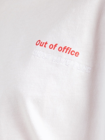 Tricou 'IHNICA' de la ICHI pe alb